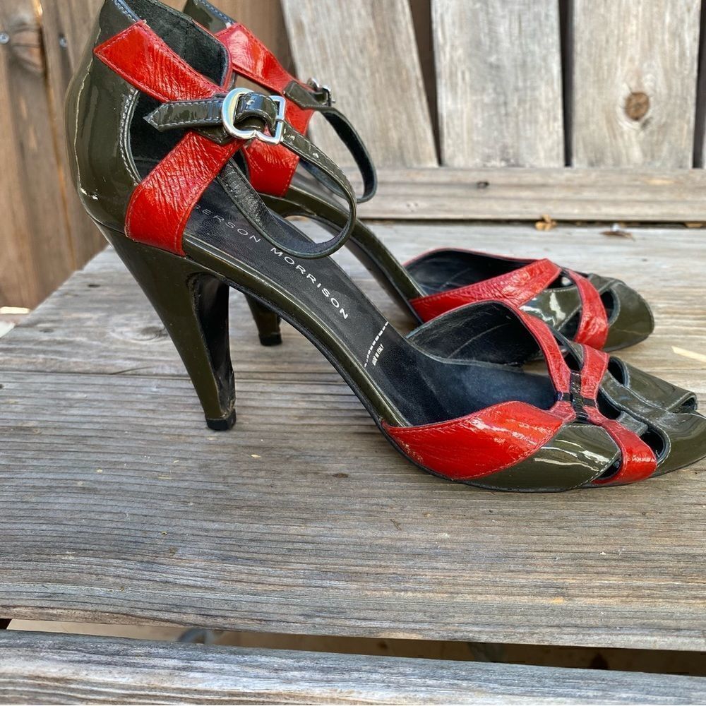 Sigerson Morrison patent leather high heel sandals size 7